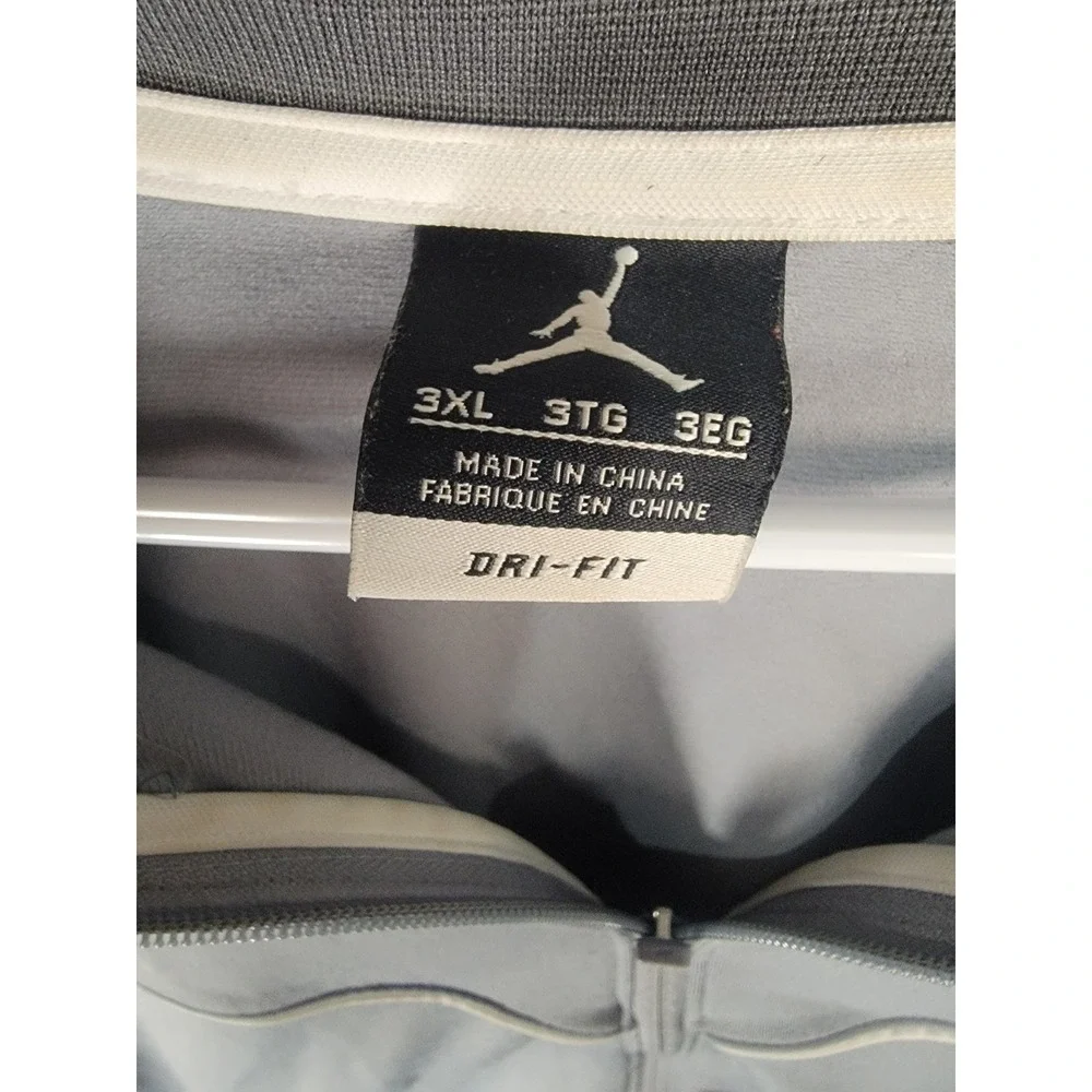Jordan men authentic
